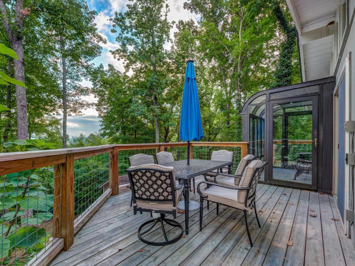 Bear View Chalet, 3 Bedroom, Pool, Pets, Arcades, Wifi, Hot Tub, Sleeps 12 Гатлінбург Екстер'єр фото